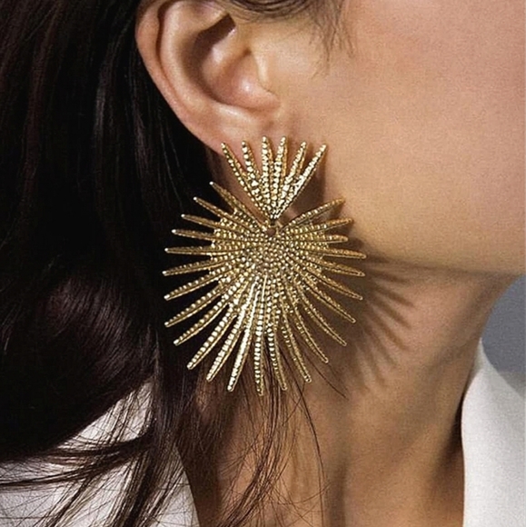 REVOLVE Jewelry - THE THRONE EARRINGS by Shashi x Revolve x Anthro